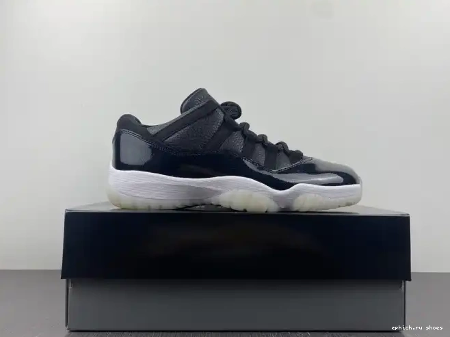 Cheap Low 11 Retro 72-10 AV2187-001 Jordan Air 0427